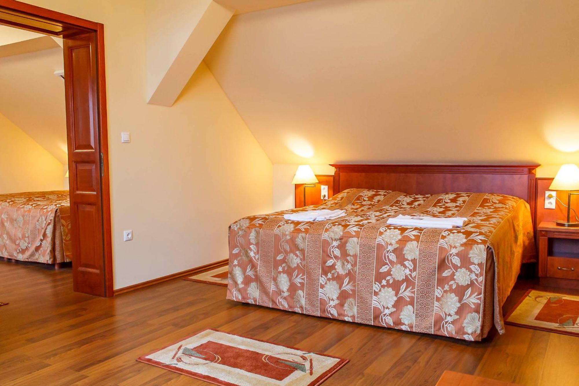 Pannon Hotel Bejelentkezes 20 Oraig, Check-In Until 20 O'Clock, Einchecken Bis 20 Uhr Mohács 외부 사진