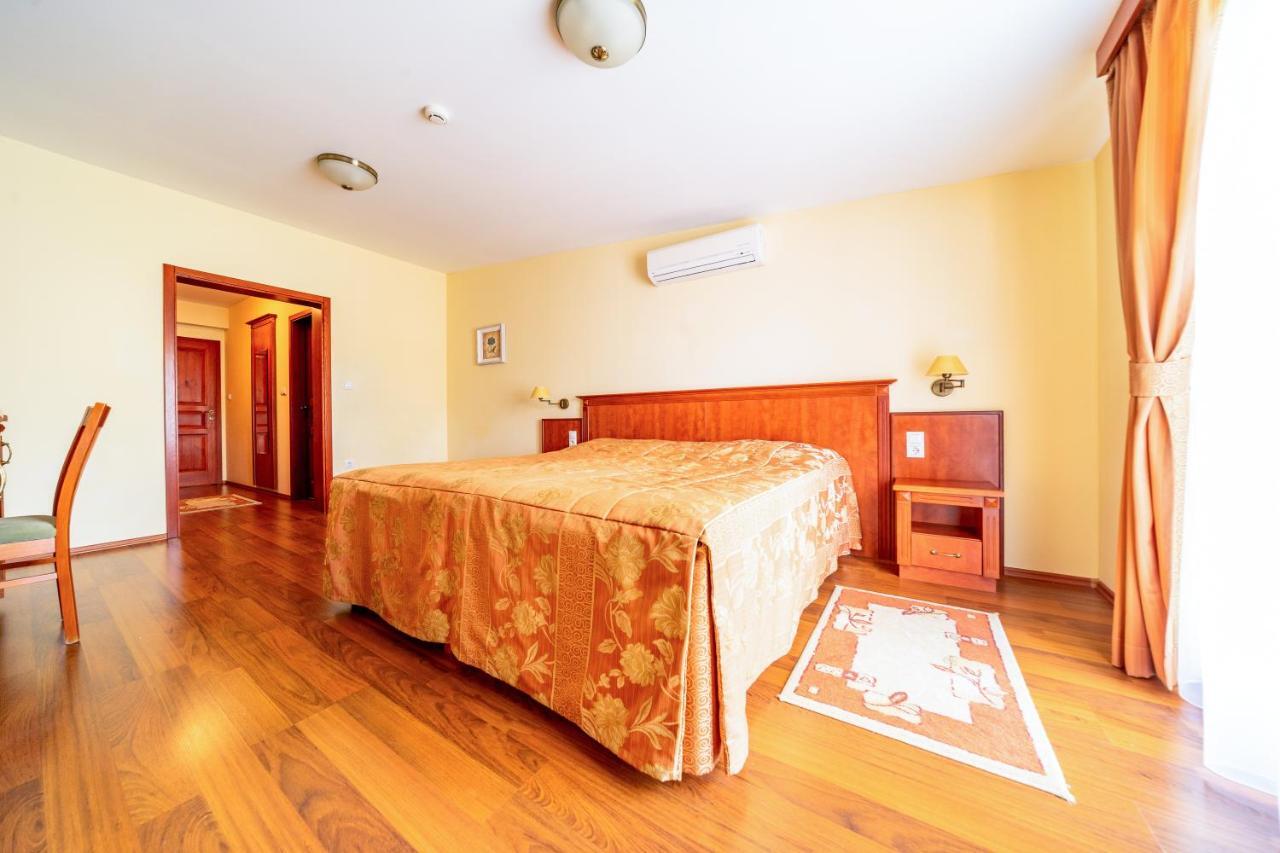 Pannon Hotel Bejelentkezes 20 Oraig, Check-In Until 20 O'Clock, Einchecken Bis 20 Uhr Mohács 외부 사진